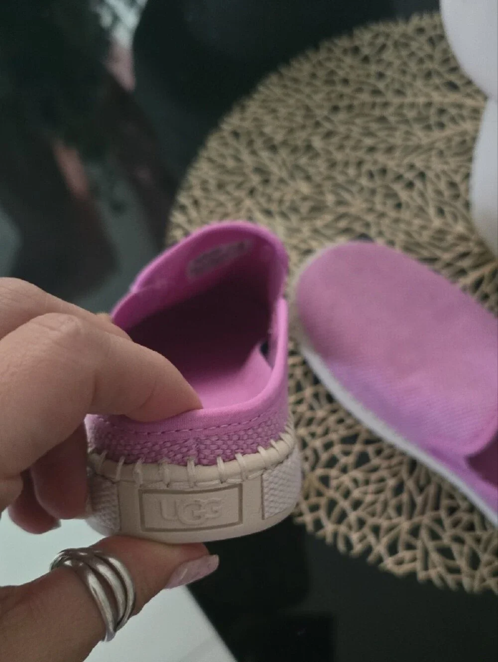 UGG lightweight slip